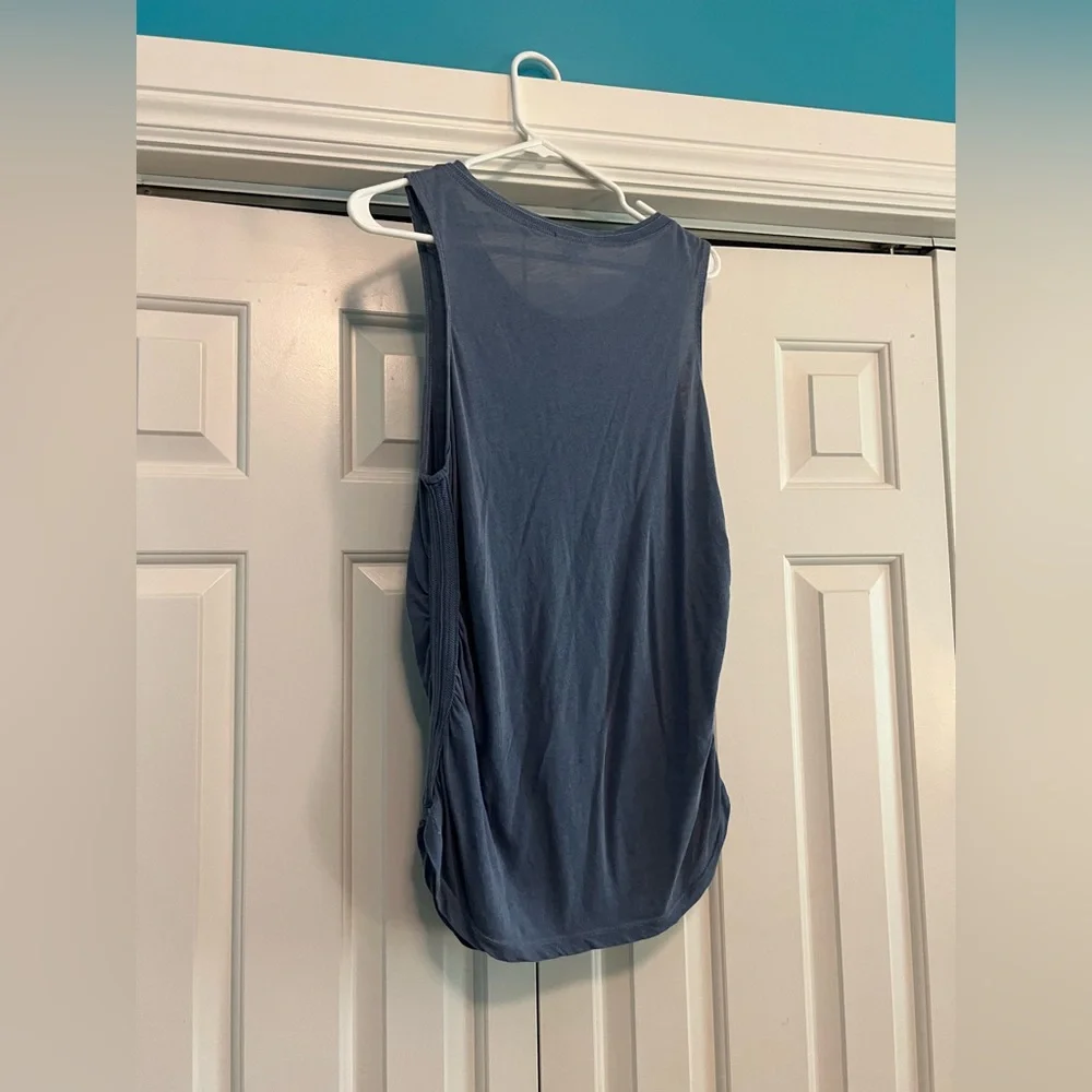 Women’s Splendid Sleeveless Navy Tank Top - Picture 4 of 4